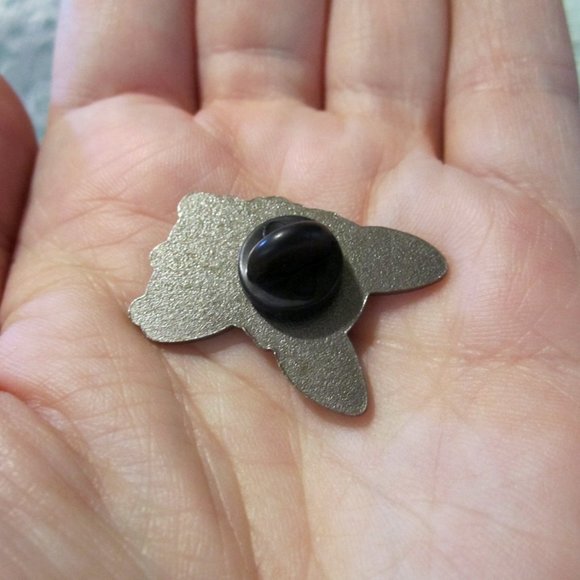 Corgi Dog Pin Wearing Mask~Hard Enamel - Picture 2 of 3